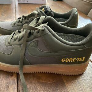 Nike Air Force Low 1 GTX Shoes Men's 7.5